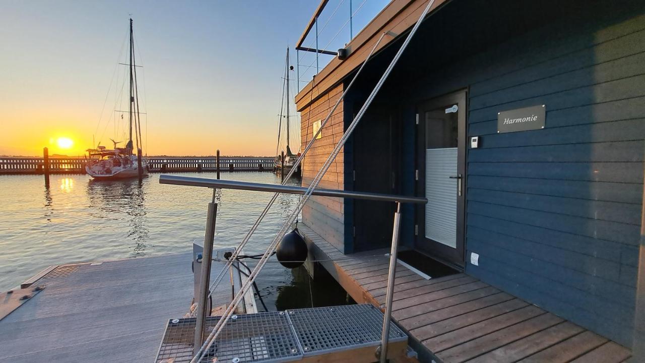 Hausboot Harmonie Hotel Stralsund Luaran gambar