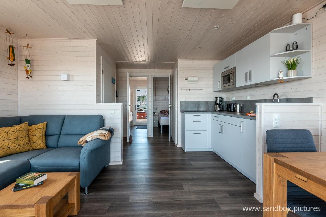 Hausboot Harmonie Hotel Stralsund Luaran gambar